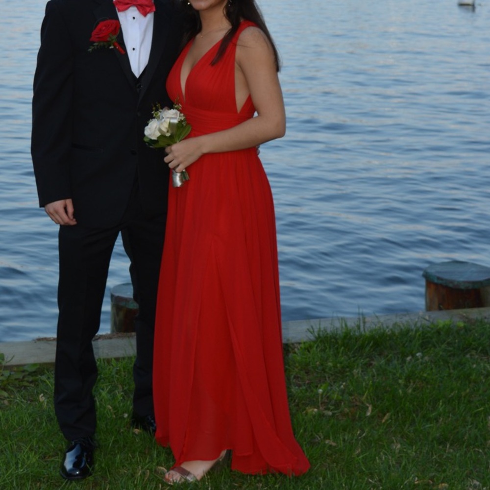 red prom dress